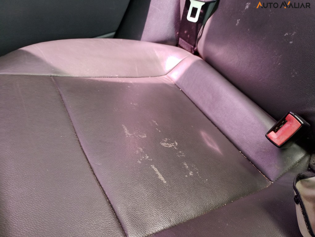 VOLKSWAGEN POLO SEDAN 1.6 MI 8V TOTAL FLEX 4P MANUAL