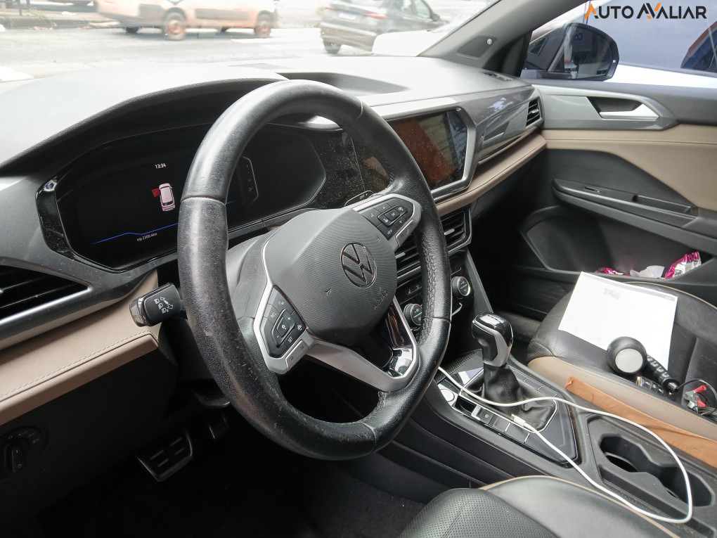 VOLKSWAGEN TAOS 1.4 250 TSI TOTAL FLEX HIGHLINE AUTOM&Aacute;TICO