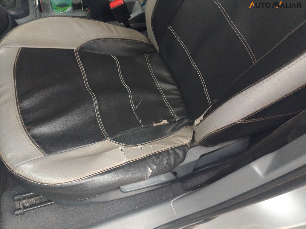 VOLKSWAGEN T-CROSS 1.0 200 TSI TOTAL FLEX SENSE AUTOM&Aacute;TICO