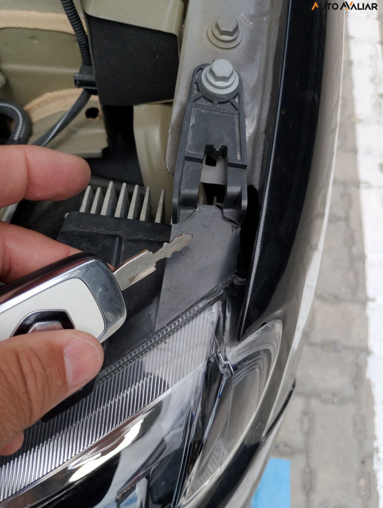 RENAULT KWID 1.0 12V SCE FLEX OUTSIDER MANUAL