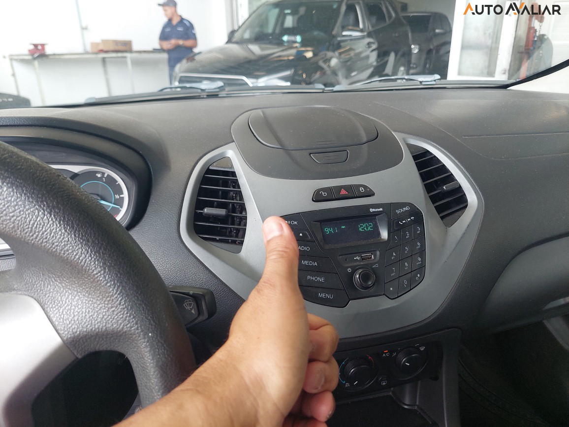 FORD KA 1.0 SE / SE PLUS TI-VCT FLEX